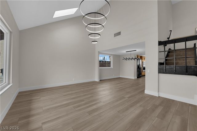 5060 Ridgeview Drive, Las Vegas, NV 89120