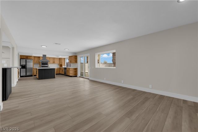 5060 Ridgeview Drive, Las Vegas, NV 89120