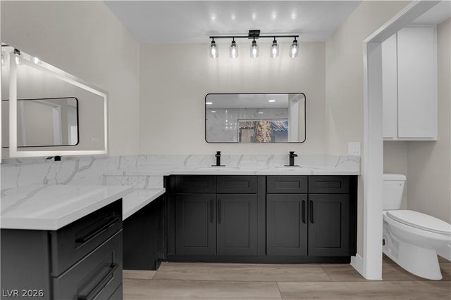 5060 Ridgeview Drive, Las Vegas, NV 89120