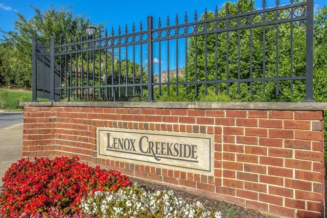 8121 Lenox Creekside Dr, Antioch, TN 37013