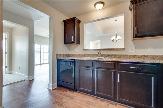 8121 Lenox Creekside Dr, Antioch, TN 37013
