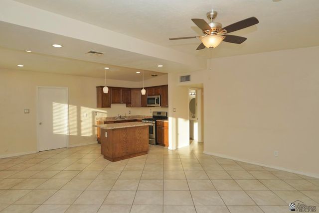 2741 S FERN DR, Yuma, AZ 85364