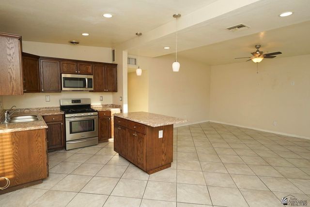 2741 S FERN DR, Yuma, AZ 85364