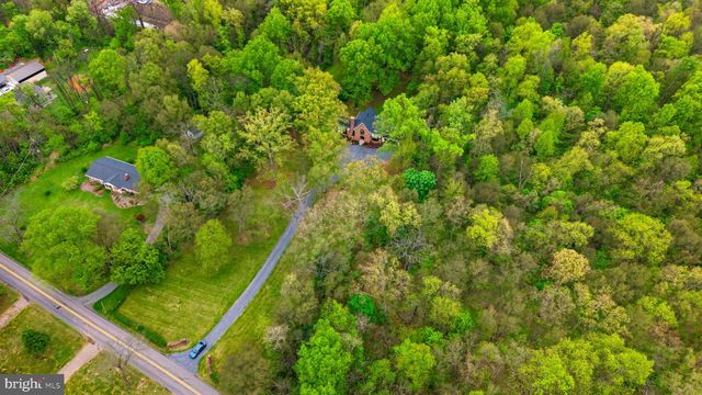 387 WEAVER LN, Martinsburg, WV 25403