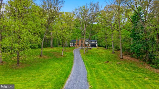 387 WEAVER LN, Martinsburg, WV 25403
