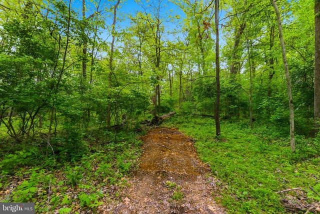387 WEAVER LN, Martinsburg, WV 25403