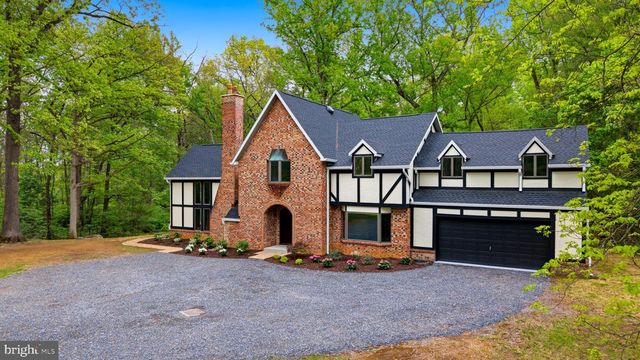 387 WEAVER LN, Martinsburg, WV 25403