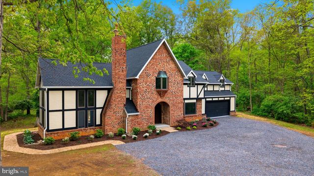 387 WEAVER LN, Martinsburg, WV 25403