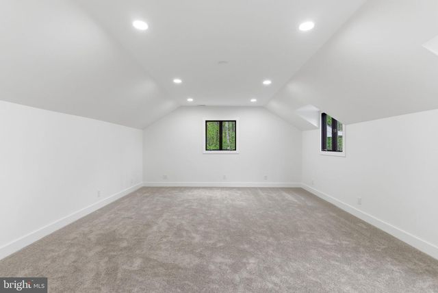 387 WEAVER LN, Martinsburg, WV 25403