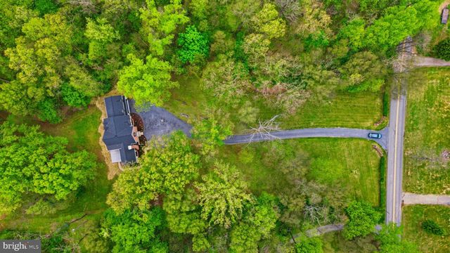 387 WEAVER LN, Martinsburg, WV 25403