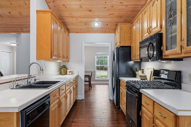 94 Kingfisher Lane, Blairsville, GA 30512