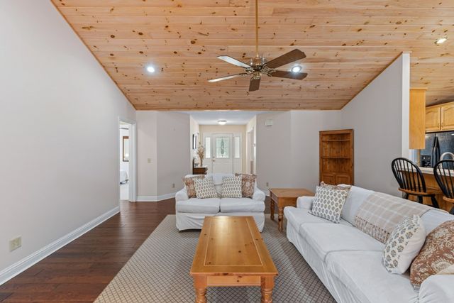 94 Kingfisher Lane, Blairsville, GA 30512