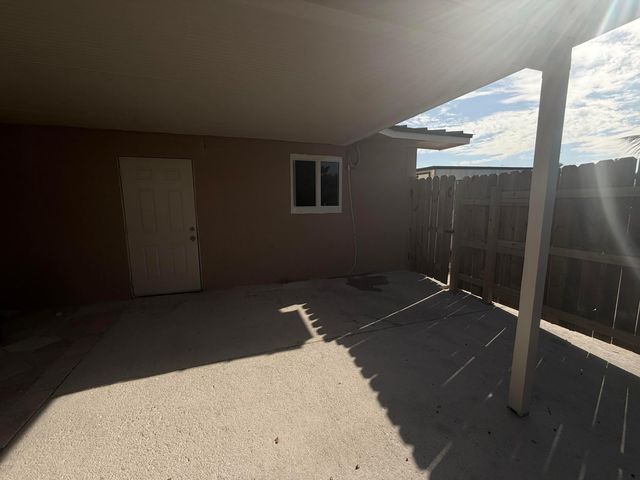 2550 Lake Haven Road, West Palm Beach, FL 33415