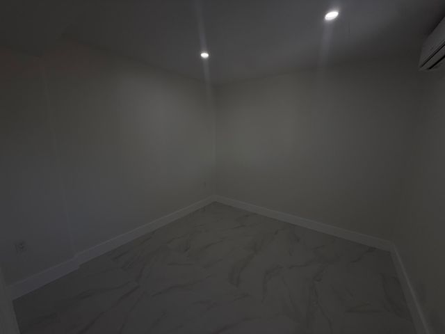 2550 Lake Haven Road, West Palm Beach, FL 33415