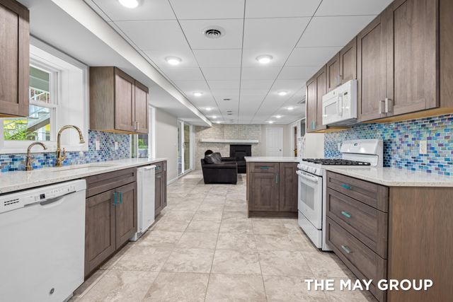 695 13 Mile Road NE, Sparta, MI 49345