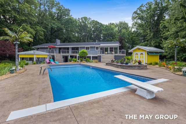 695 13 Mile Road NE, Sparta, MI 49345