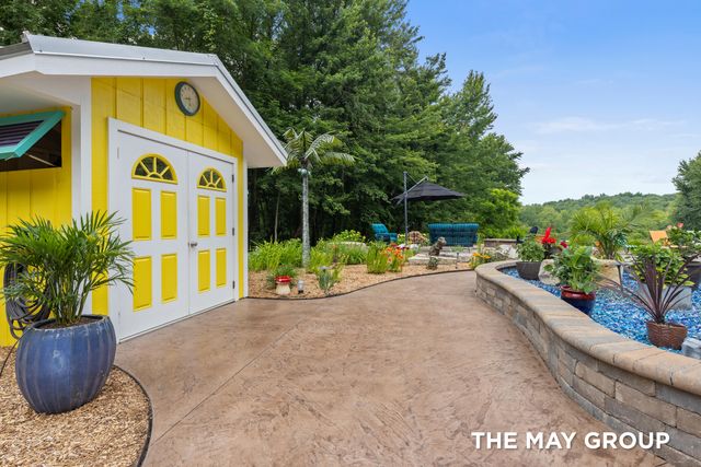 695 13 Mile Road NE, Sparta, MI 49345