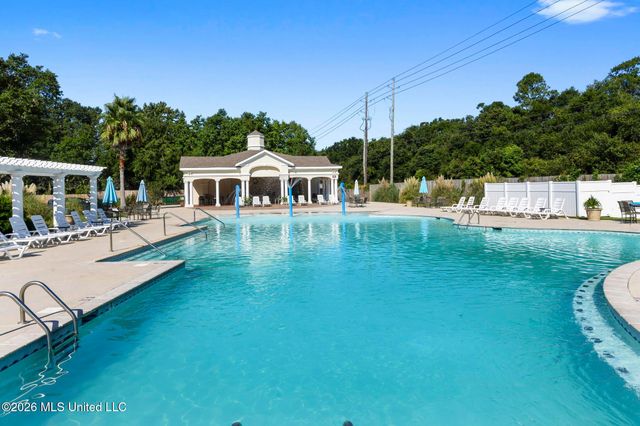 2252 Beach Drive, 605, Gulfport, MS 39507