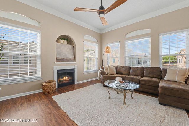 2252 Beach Drive, 605, Gulfport, MS 39507