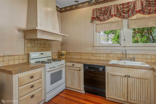 409 East and West Street, Minden, LA 71055