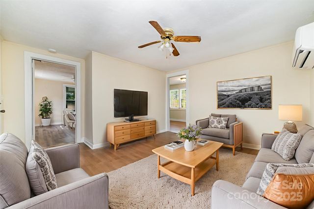 1028 East Drive, Gastonia, NC 28052