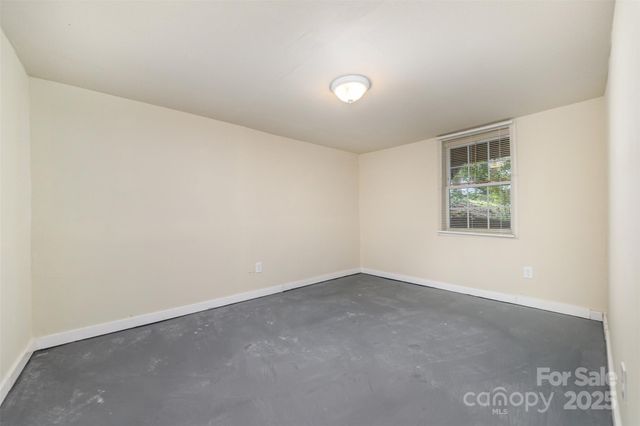 1028 East Drive, Gastonia, NC 28052