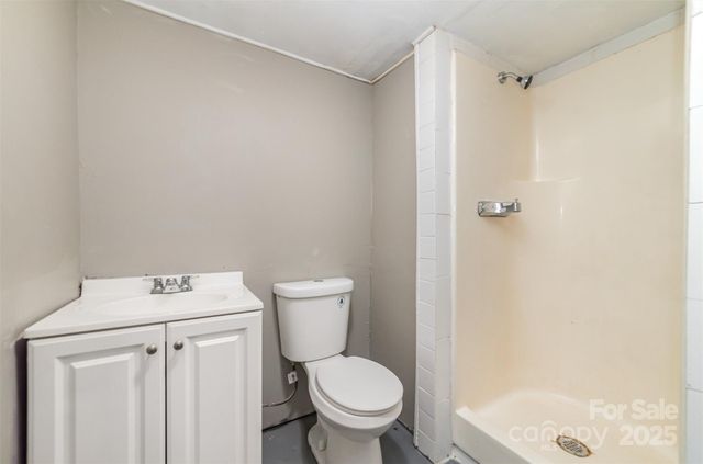 1028 East Drive, Gastonia, NC 28052