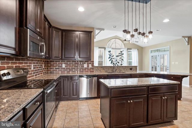 70 TROUT RIVER TER, Falling Waters, WV 25419