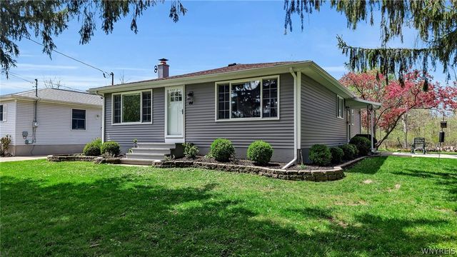 44 Park Avenue, Cheektowaga, NY 14043
