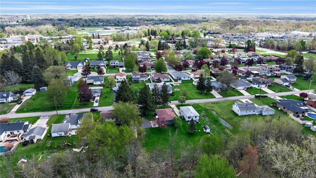 44 Park Avenue, Cheektowaga, NY 14043