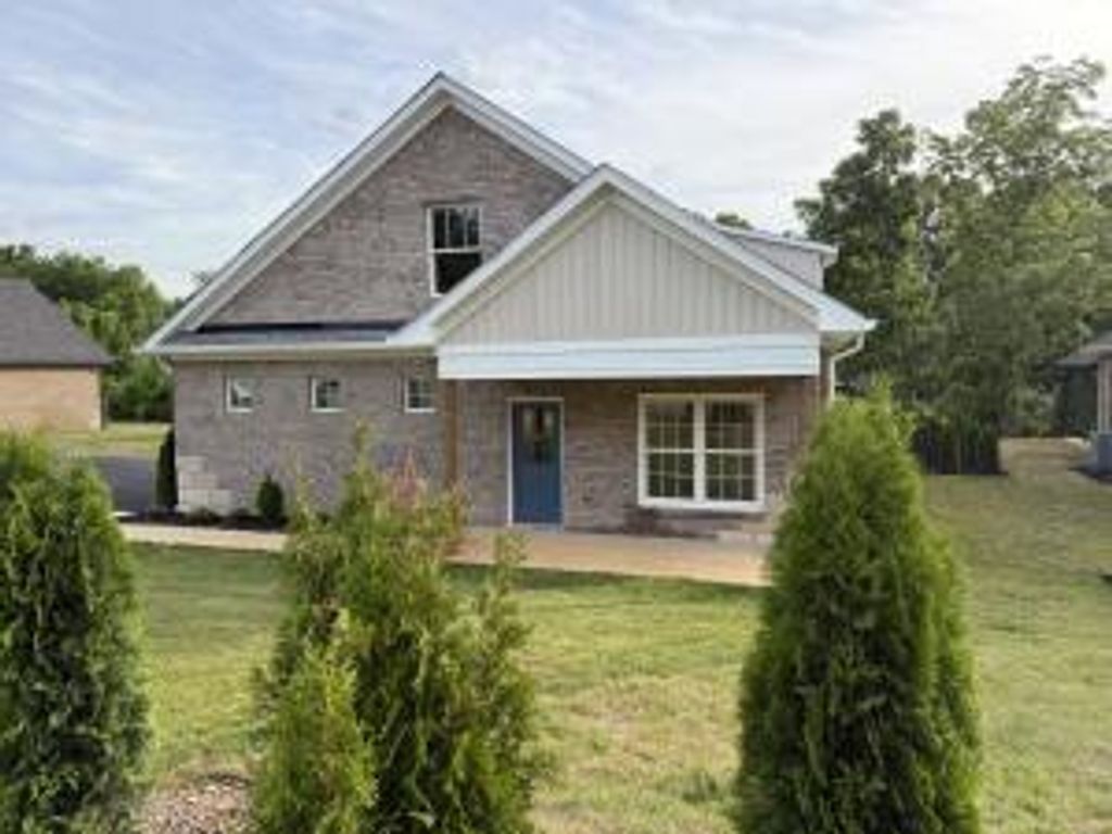 4121 Garst Mill RD SW, Roanoke, VA 24018