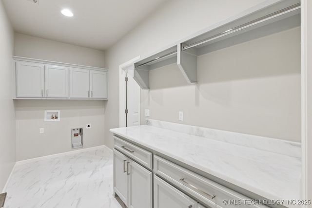 668 E 148th Place S, Glenpool, OK 74033