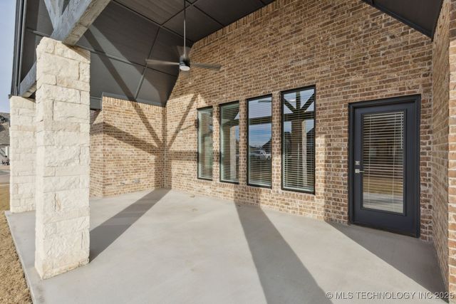 668 E 148th Place S, Glenpool, OK 74033