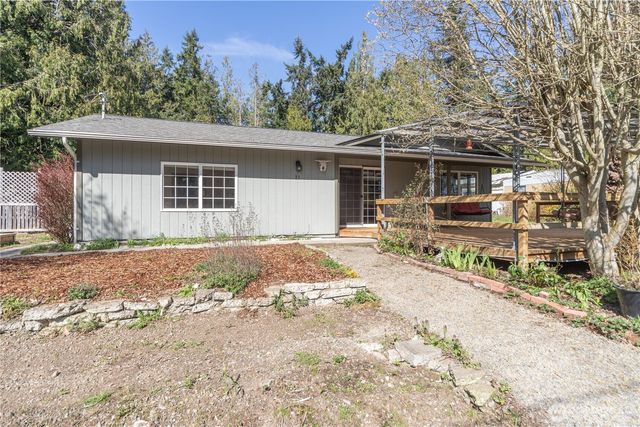 21 Glen Avenue, Chimacum, WA 98325