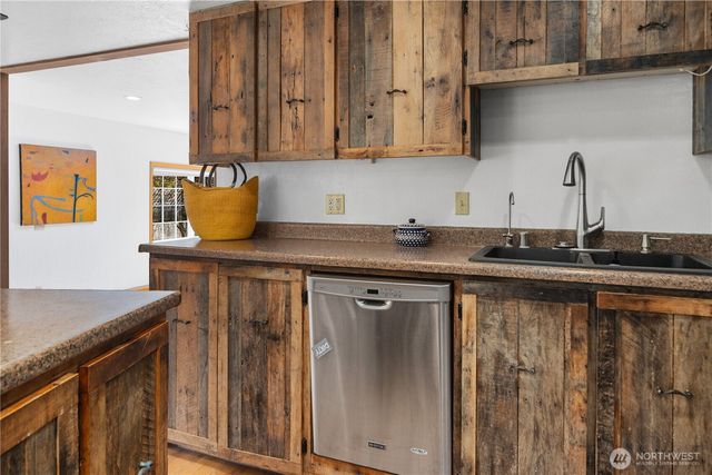 21 Glen Avenue, Chimacum, WA 98325