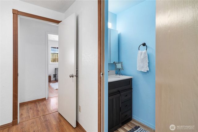 21 Glen Avenue, Chimacum, WA 98325