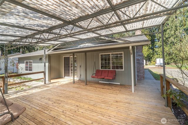 21 Glen Avenue, Chimacum, WA 98325