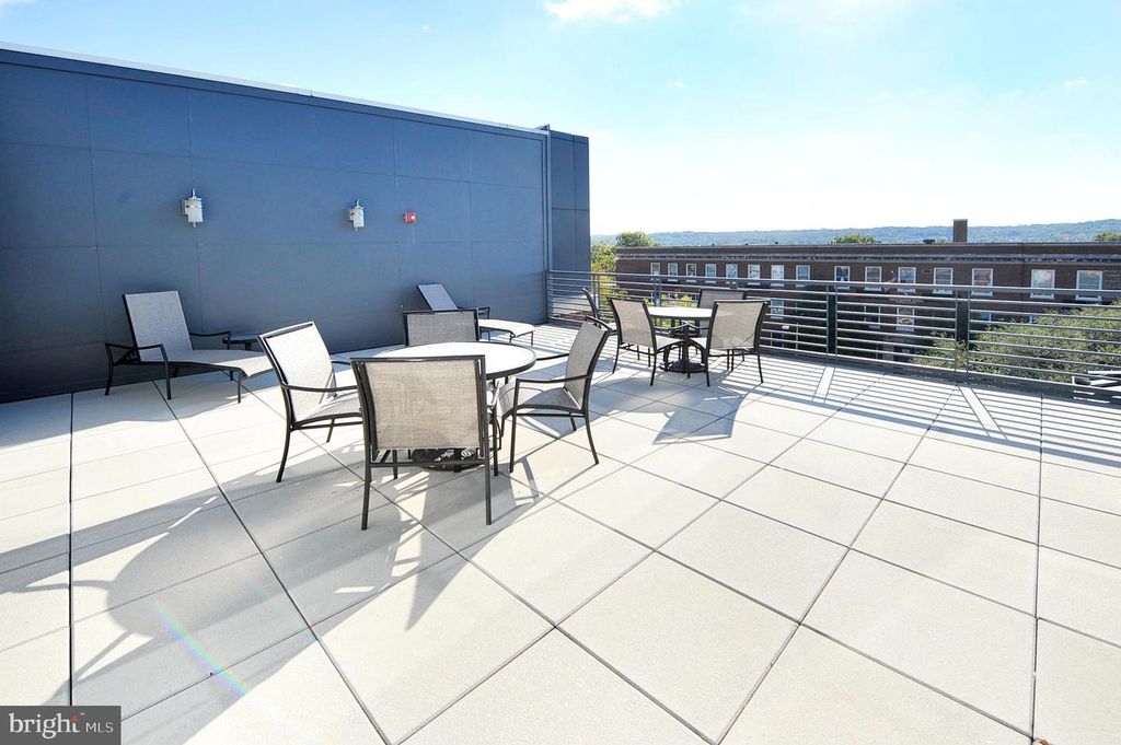 1391 PENNSYLVANIA AVE SE #403, Washington, DC 20003