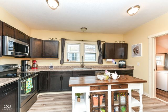 631 S 11th Street, Noblesville, IN 46060