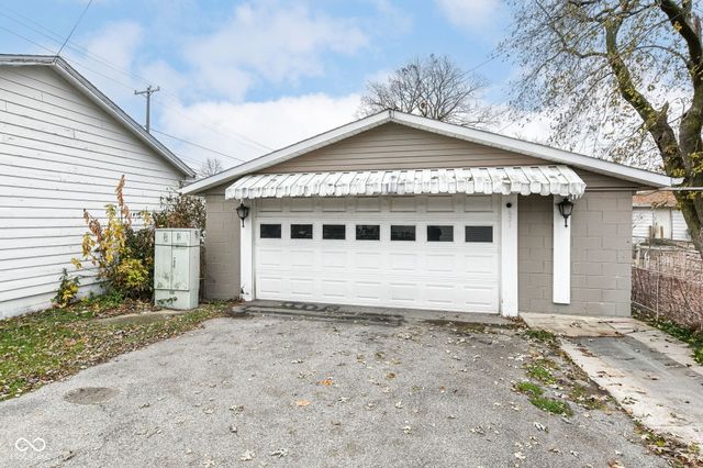 631 S 11th Street, Noblesville, IN 46060