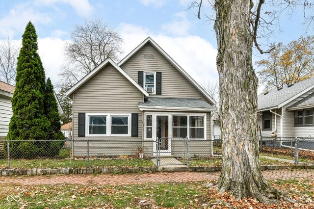 631 S 11th Street, Noblesville, IN 46060