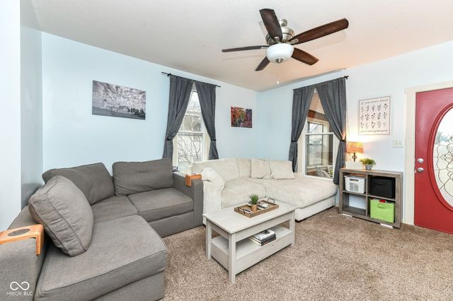 631 S 11th Street, Noblesville, IN 46060