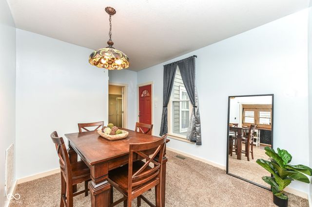 631 S 11th Street, Noblesville, IN 46060