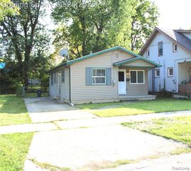 1644 Pennsylvania Avenue, Flint, MI 48506