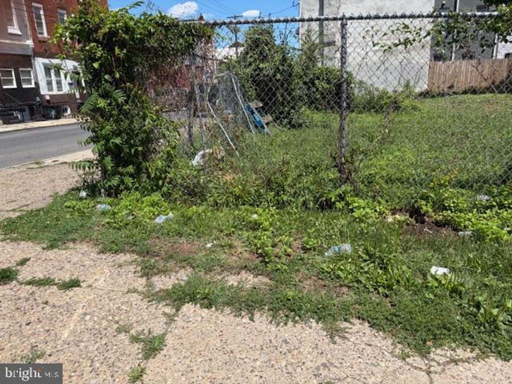 1520 W CUMBERLAND ST, Philadelphia, PA 19132