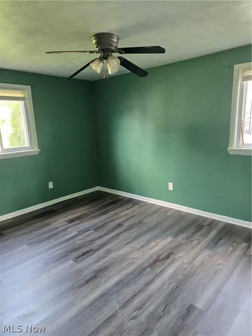 1024 Quentin Road, Eastlake, OH 44095