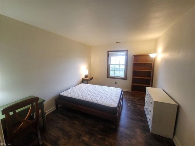 401 Arctic Ave Apt 200, Virginia Beach, VA 23451