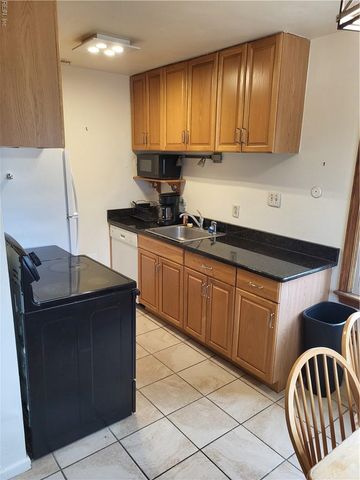 401 Arctic Ave Apt 200, Virginia Beach, VA 23451