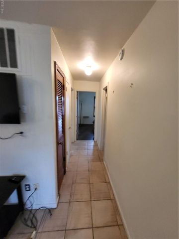 401 Arctic Ave Apt 200, Virginia Beach, VA 23451