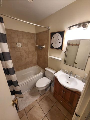 401 Arctic Ave Apt 200, Virginia Beach, VA 23451